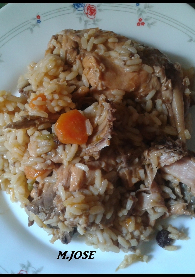 Una foto de Conejo con arroz