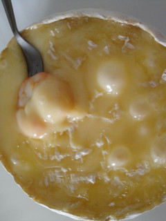 Una foto de Camembert con gambas