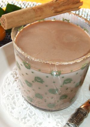 Una foto de Chocolate caliente al aroma de ron