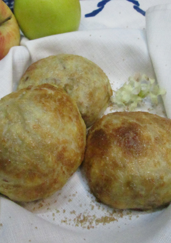 Una foto de Pastelitos de manzanas a la canela