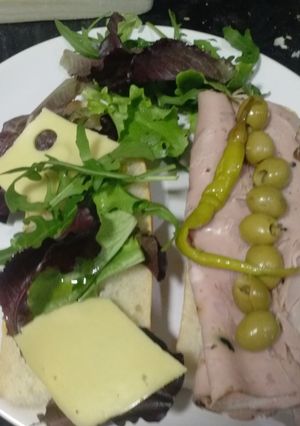 Una foto de Bocadillo de pollo trufado