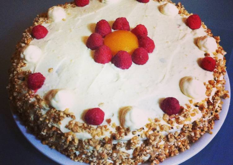 Tarta de fruta con crema diplomática