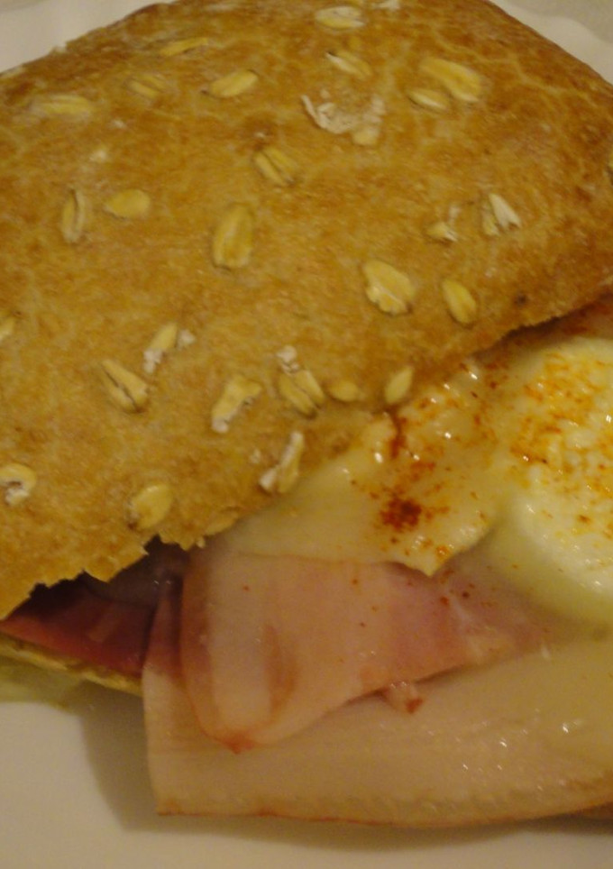Una foto de Chapatita de queso de cabra con lacón