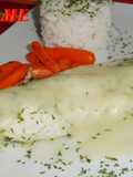 Merluza a la papillotte con salsa de espárragos