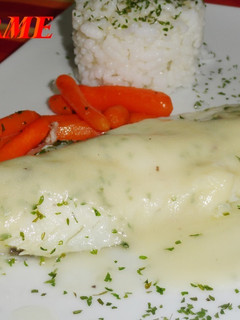 Foto principal de Merluza a la papillotte con salsa de espárragos