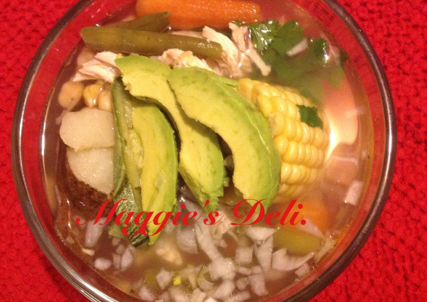 Caldo tlalpeño de pollo<br />