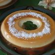 Flan de queso fresco y coco al aroma de ron