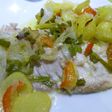 Chicharro al horno con verduras