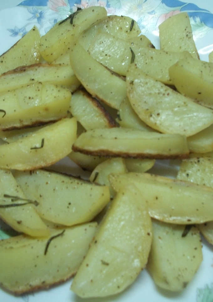 Una foto de Patatas asadas al romero fresco