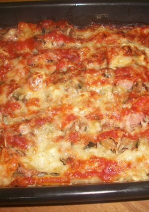 Una foto de Canelones de macarrones gratinados