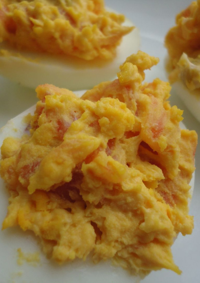 Una foto de Huevos con salmón