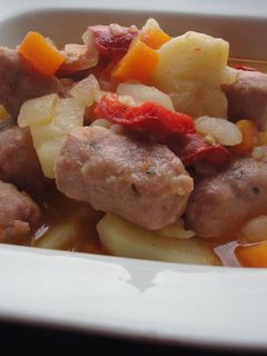 Una foto de Salchichas frescas guisadas