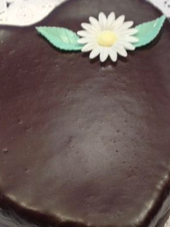 Una foto de Tarta corazón San Valentín con ganache de chocolate
