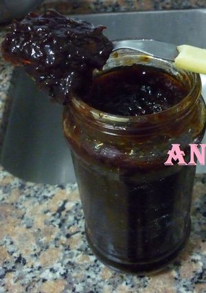 Una foto de Mermelada de uvas casera