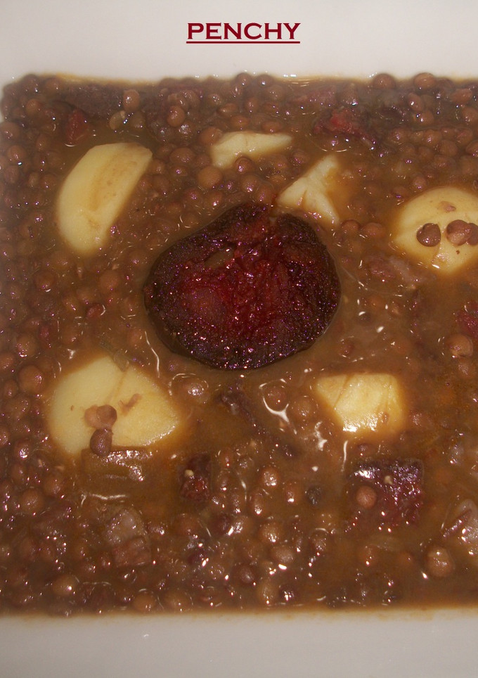 Una foto de Lentejas con chorizo de Guijuelo de bellota, Salamanca