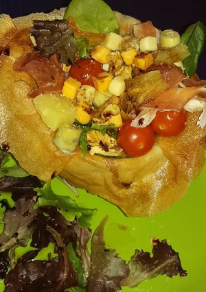 Una foto de Ensalada en una tulipa