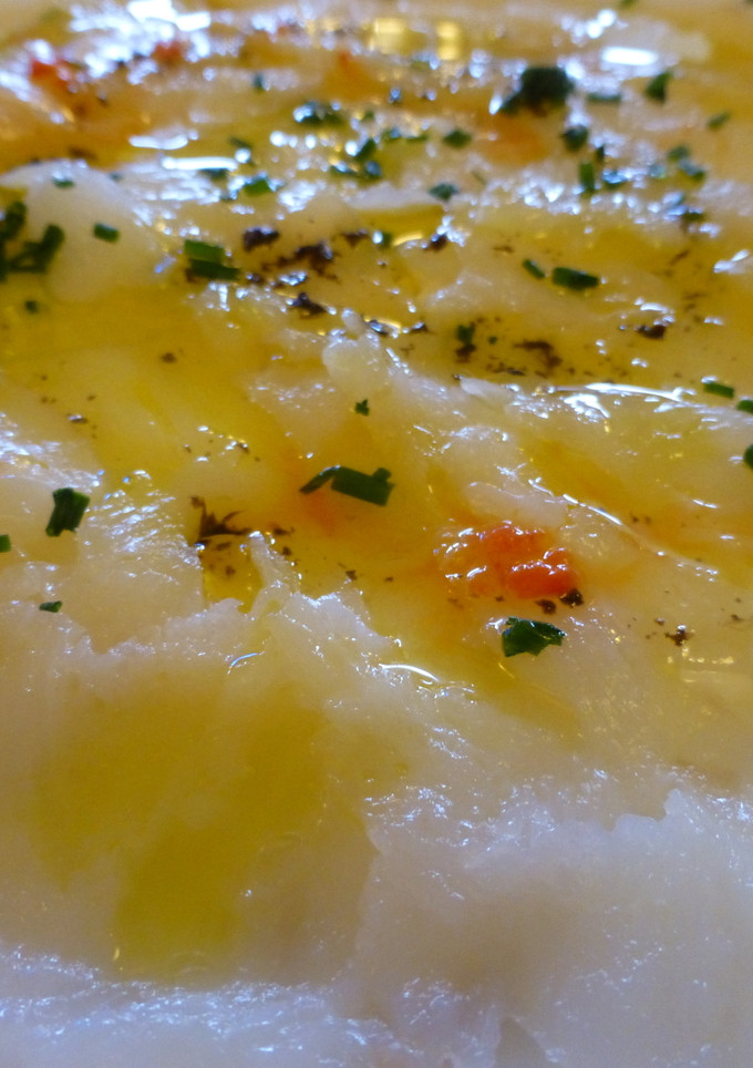 Una foto de Carpaccio de bacalao con tormantos