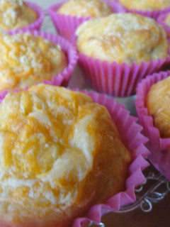Una foto de Muffins de jamón ibérico y cebolla