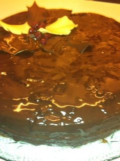 Una foto de Tarta de chocolate navideña