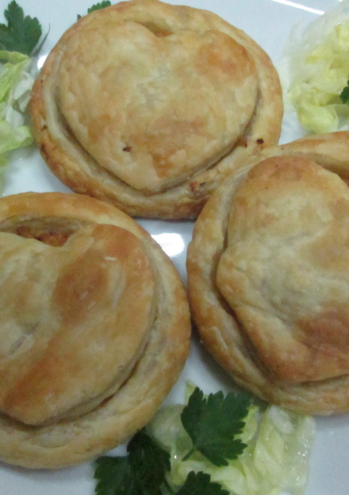 Una foto de Pastelitos de hojaldre para San Valentín