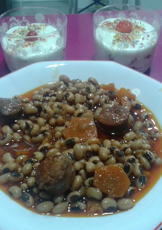 Una foto de Alubias carillas con chorizo de ciervo