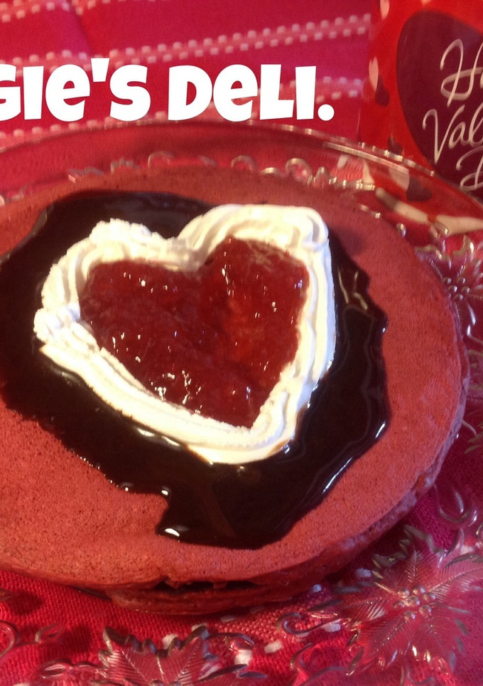 Una foto de Red Velvet hot cakes