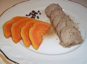 Una foto de Rosbif al horno con papaya