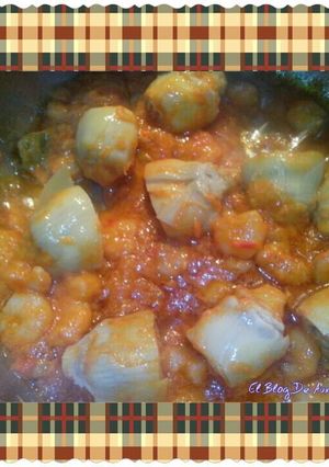 Una foto de Alcachofas en salsa de pimientos