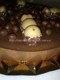 Tarta Mousse de chocolate, decorada como el juego del Tragabolas