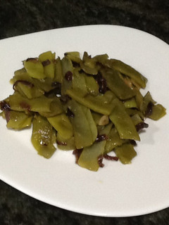Una foto de Judías verdes rehogadas con cebolla morada