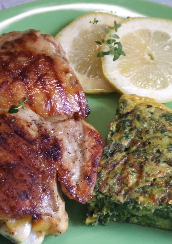 Una foto de Pollo con limón y ajo
