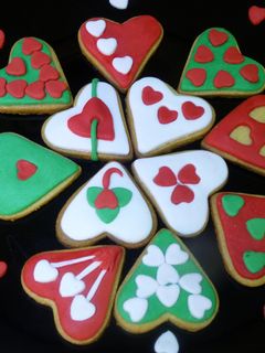 Una foto de Galletas de mantequilla decoradas para San Valentín