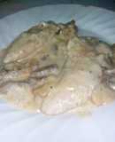 Solomillo de pavo, con nata y champiñones