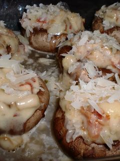 Una foto de Champiñones rellenos de jamón y nata