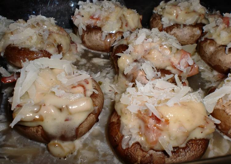 Champiñones rellenos de jamón y nata