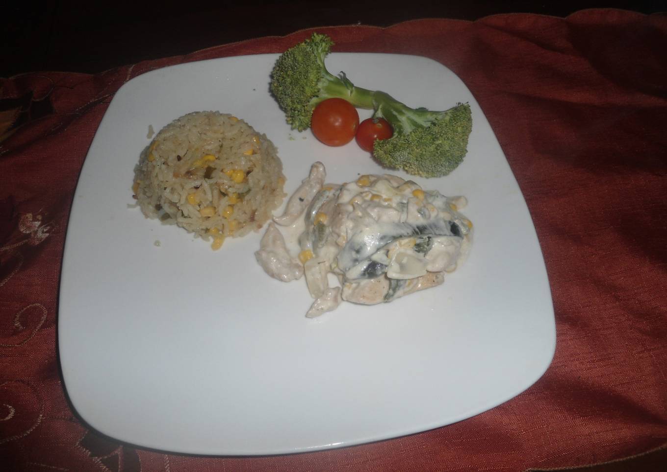 Pollo  con chiles poblanos a mi manera<br />