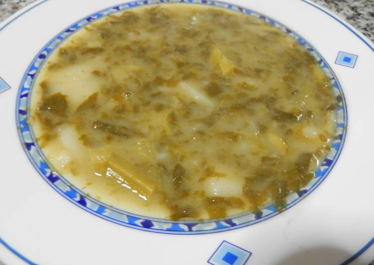 Caldo gallego de grelos