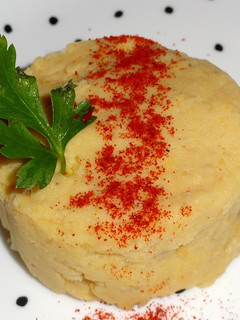 Una foto de Timbal de humus