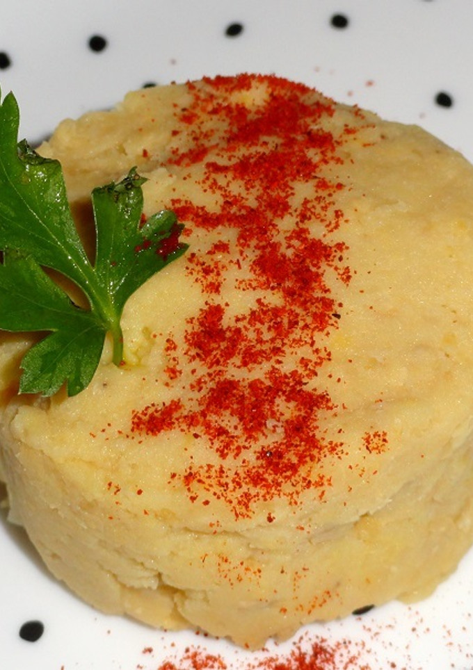 Una foto de Timbal de humus