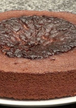 Una foto de Bizcocho de chocolate y yogur natural