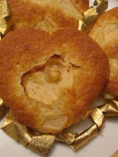 Una foto de Pastelitos de pionono con flores de manzanas
