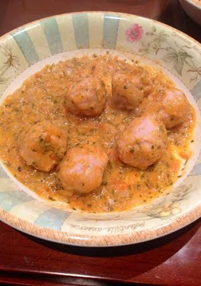 Una foto de Albóndigas de pollo sabrosas