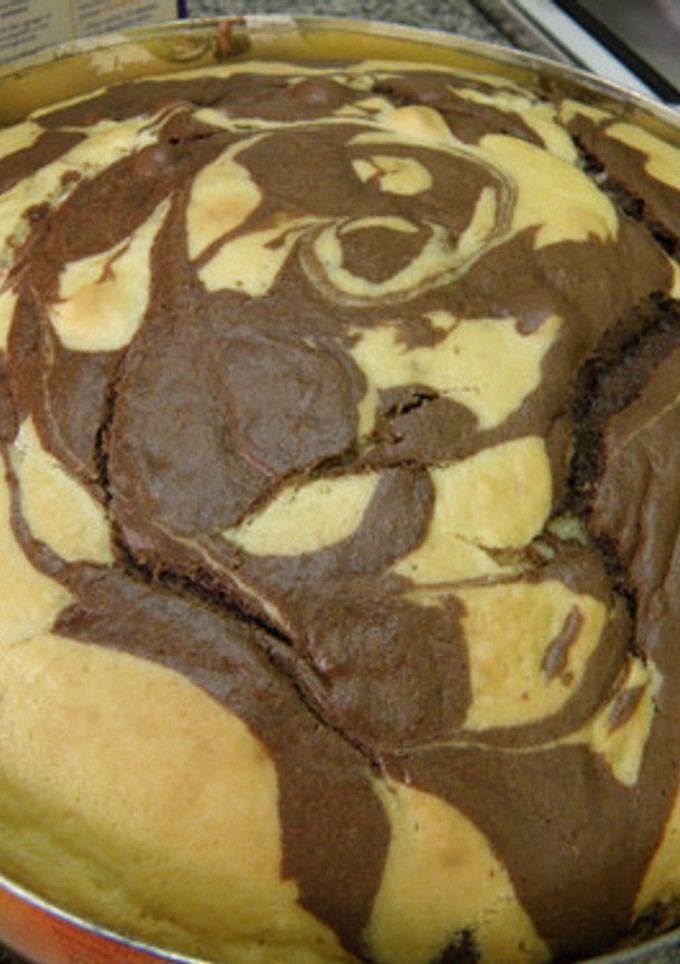 Una foto de Torta marmolada casera