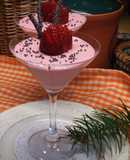 Espuma de coco y fresas