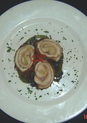 Una foto de Pechuga rellena brill