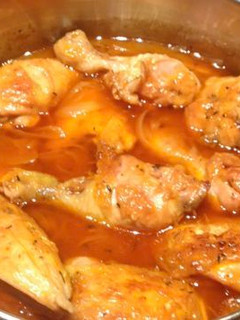 Una foto de Pollo a la cerveza rápido y económico
