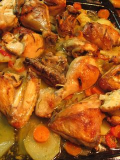 Una foto de Pollo asado con patatas panaderas