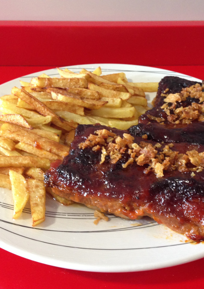 Una foto de Costillas en salsa barbacoa estilo Foster's Hollywood