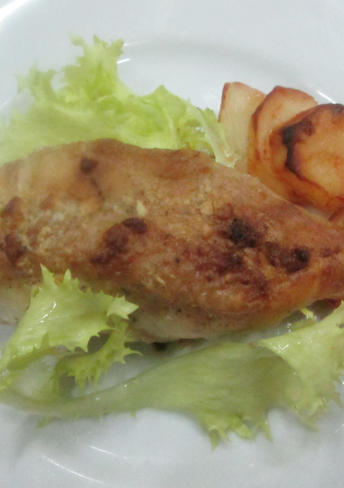 Una foto de Pechuga de pollo al limón con queso azul
