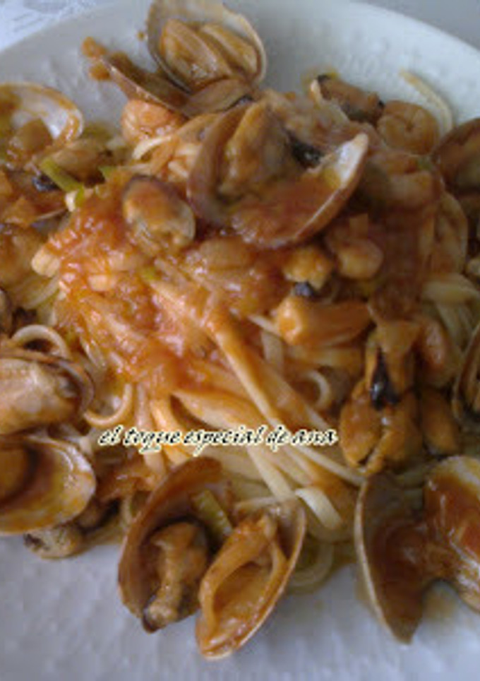 Una foto de Tallarines con frutos del mar